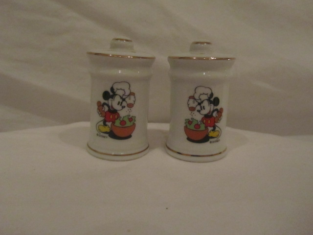 Disney Salt & Peper Pots